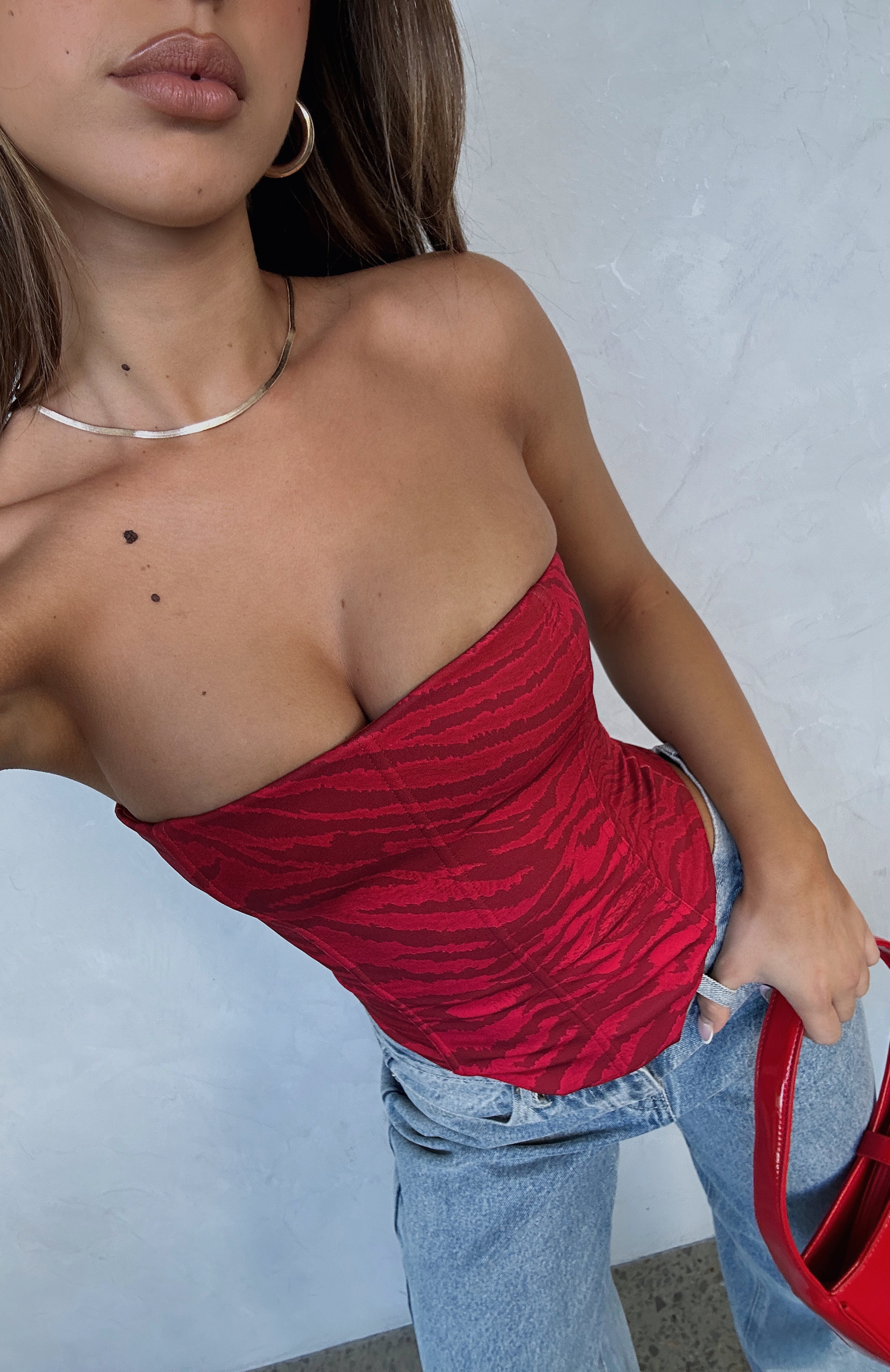 LET_IT_GO_STRAPLESS_BUSTIER_02