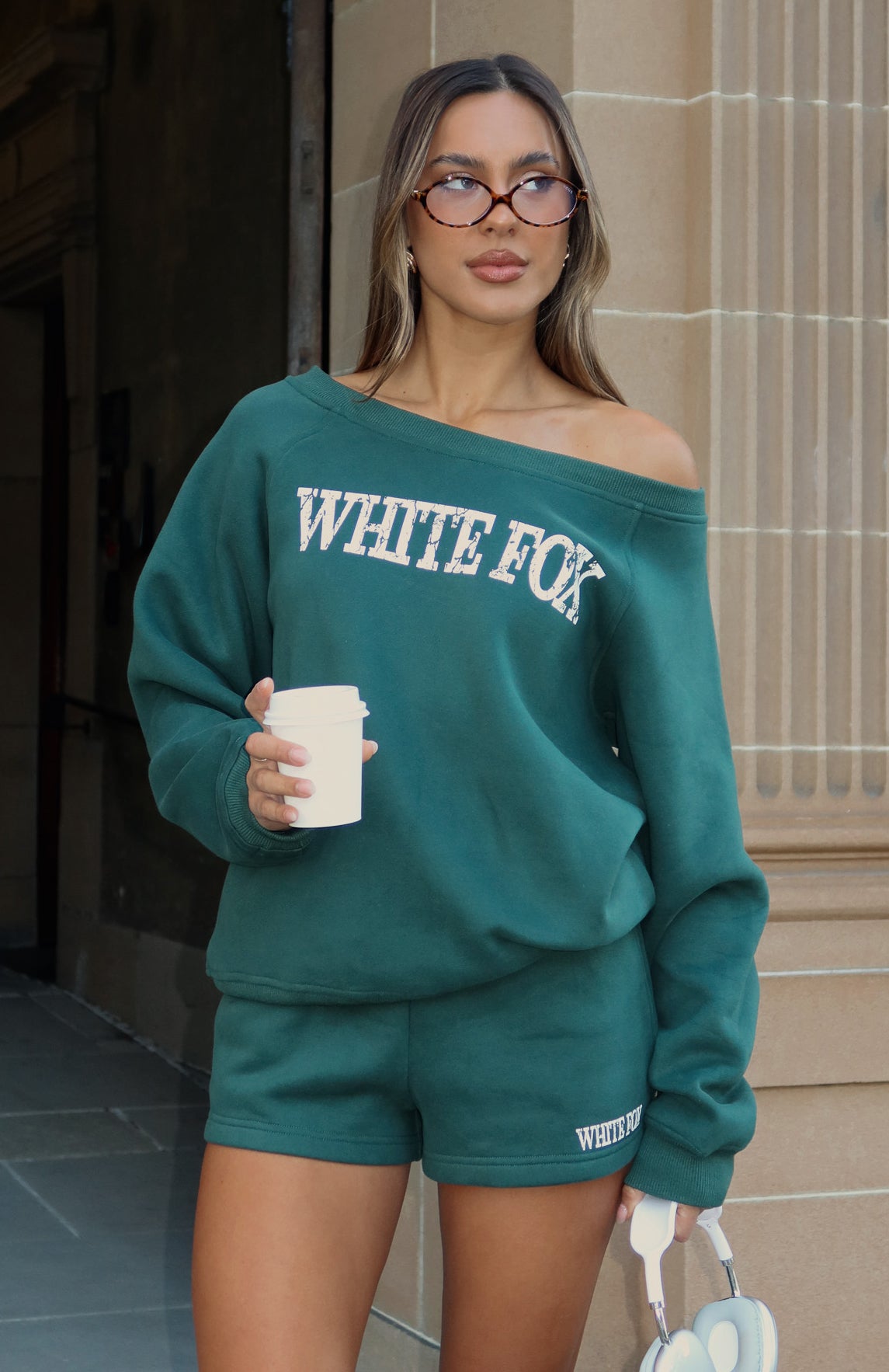 【YOOU】Off shoulder sweat E3945 Off-Shoulder Sweatshirt