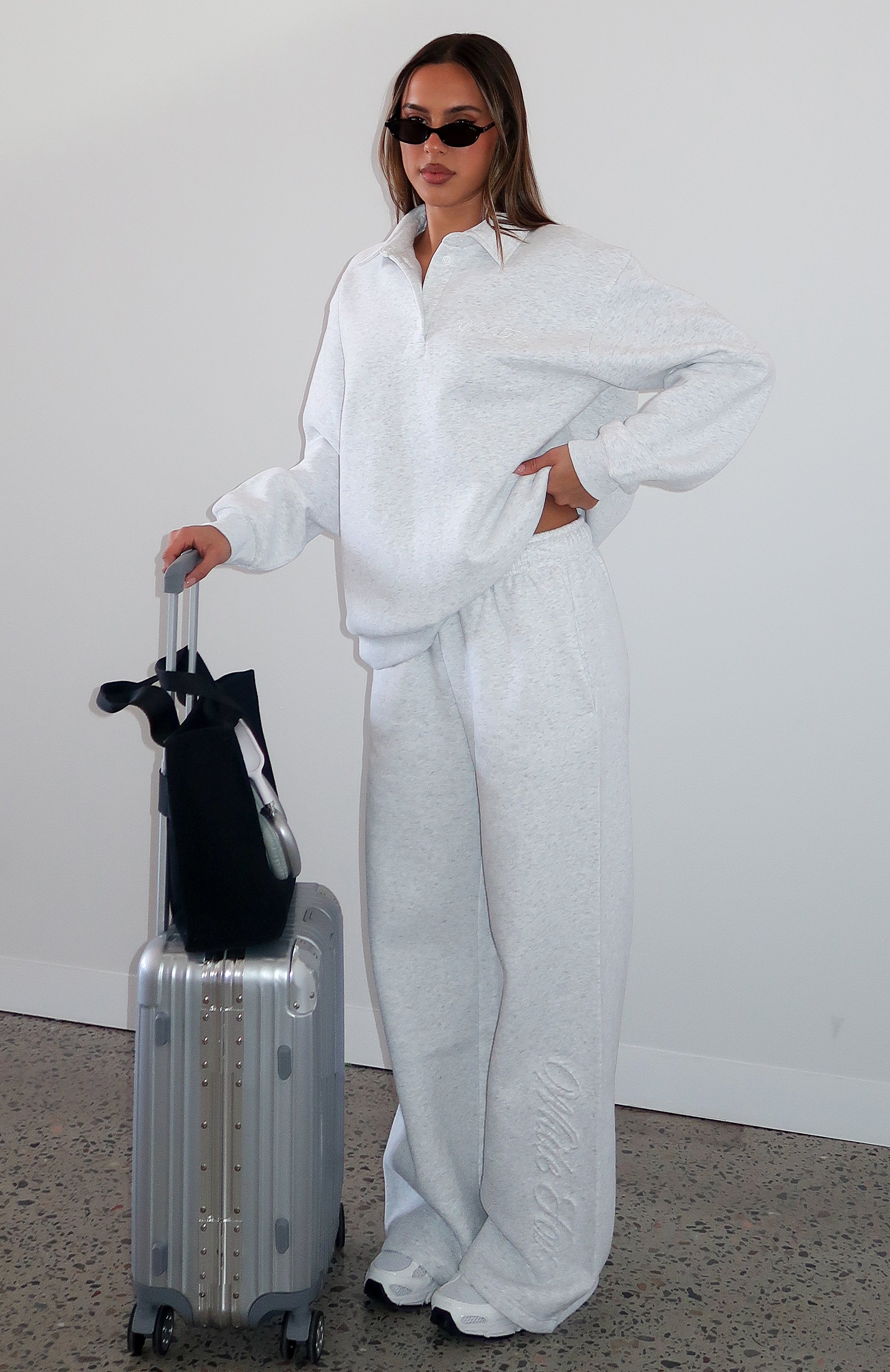 white-fox-chill-moves-