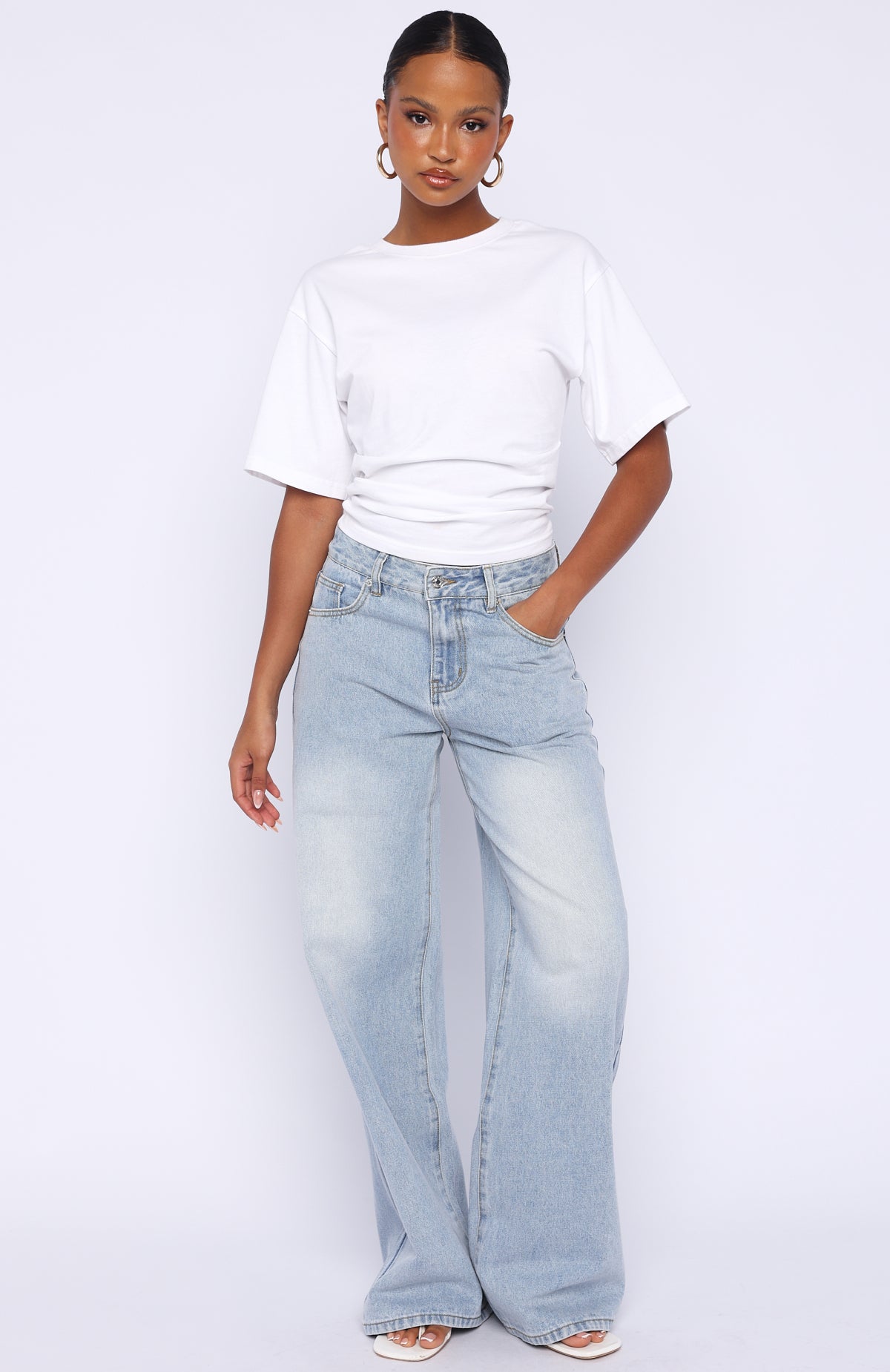 Just My Type Mid Rise Wide Leg Jeans Light Blue | White Fox