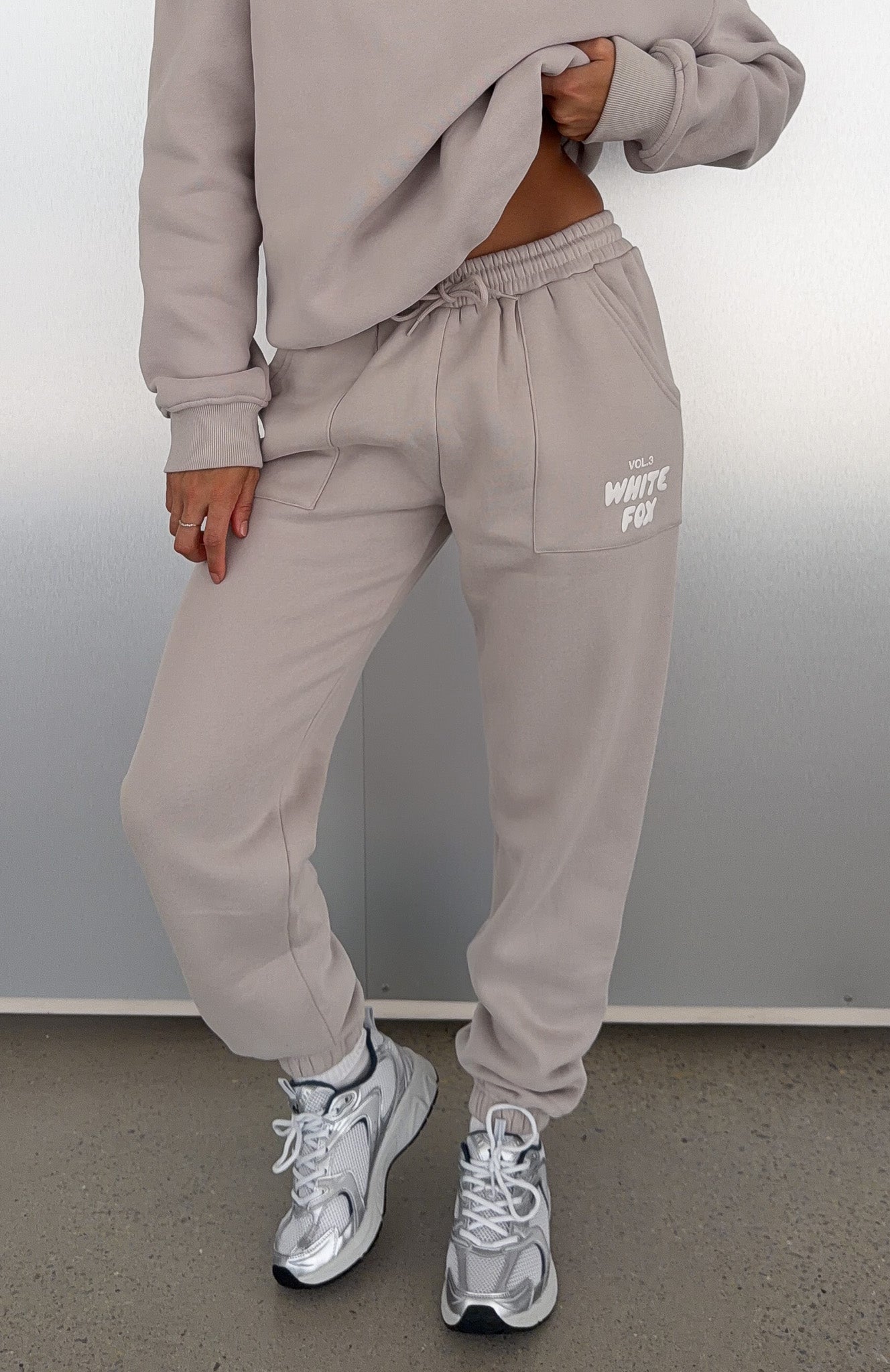 Offstage Sweatpants Moon | White Fox Boutique US