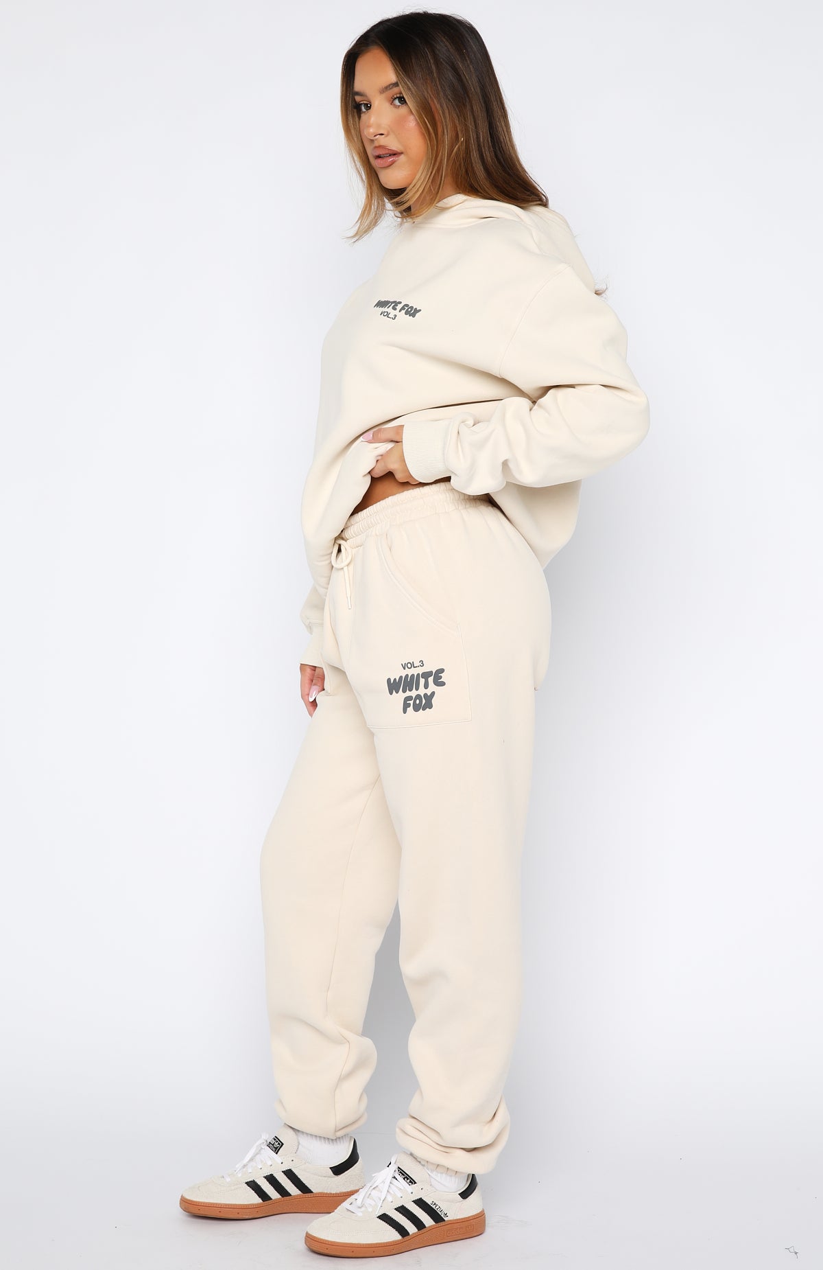 Offstage Sweatpants Pebble | White Fox Boutique US
