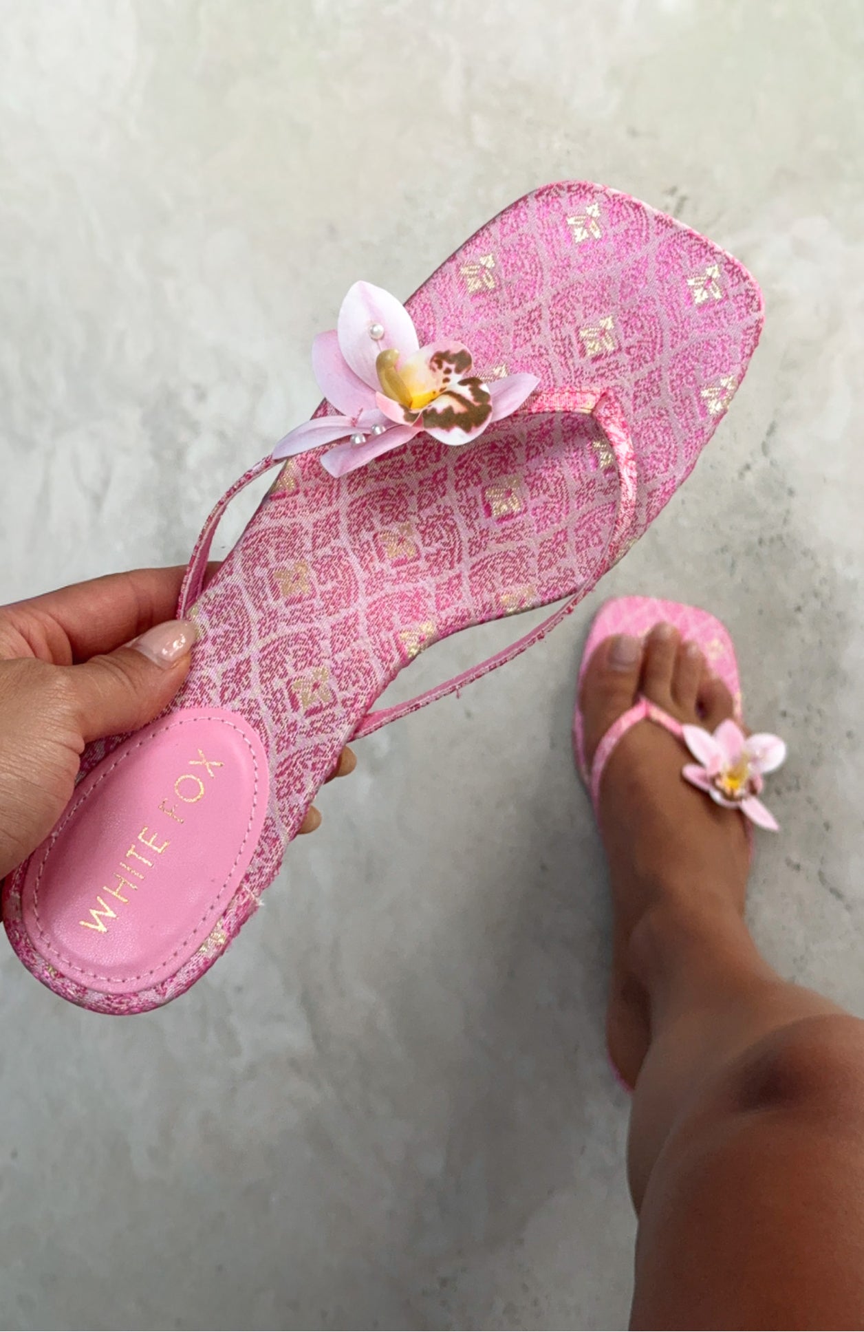 Rhea Orchid Thong Mules Pink | White Fox Boutique US