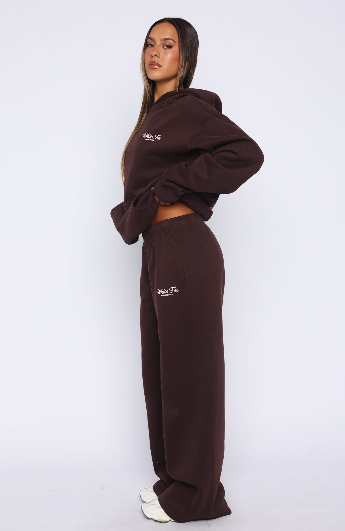 Verano Sixteen Lilia Wide Leg Sweatpants Chocolate | White Fox