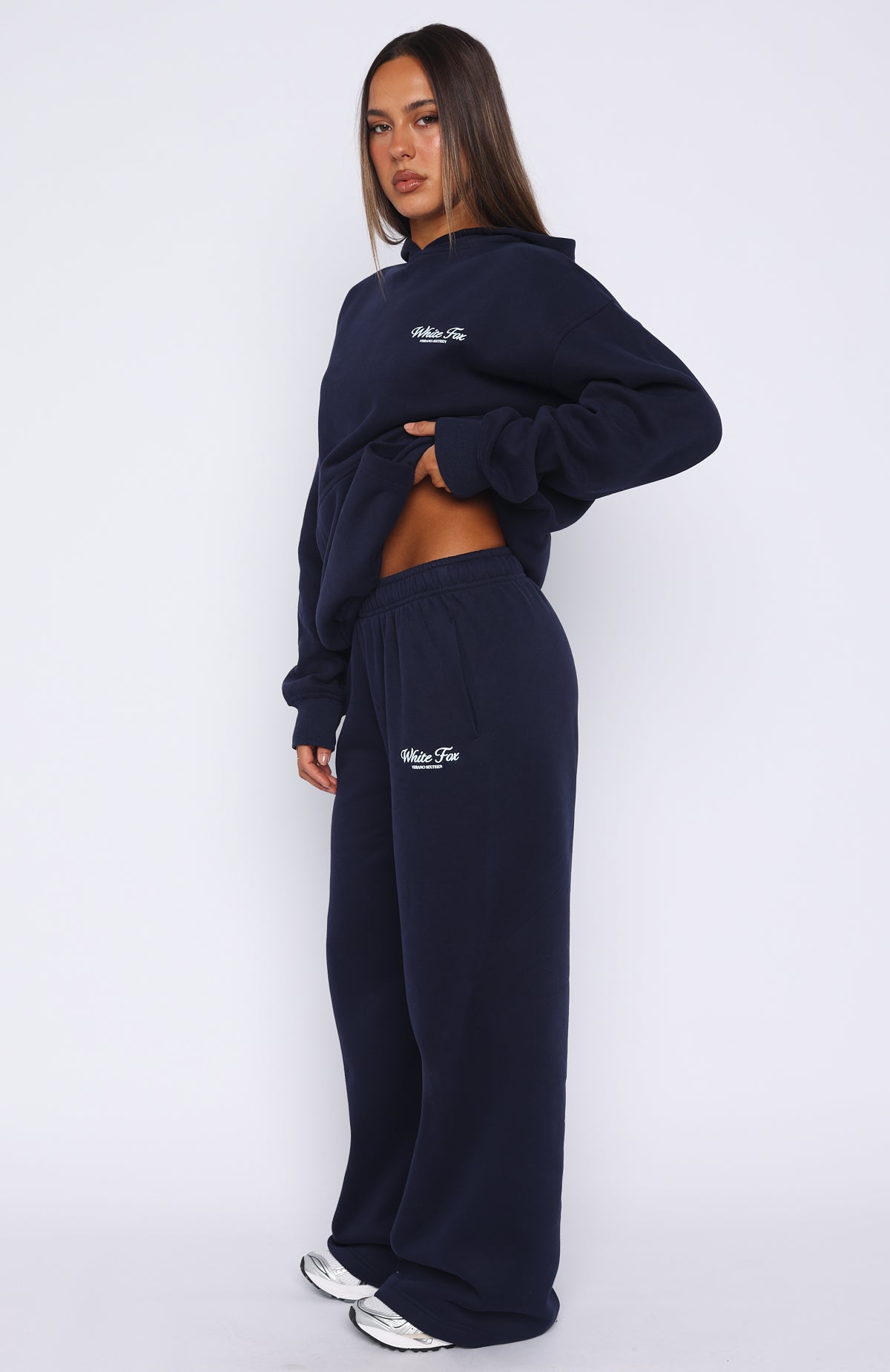 Verano Sixteen Lilia Wide Leg Sweatpants Navy | White Fox Boutique US