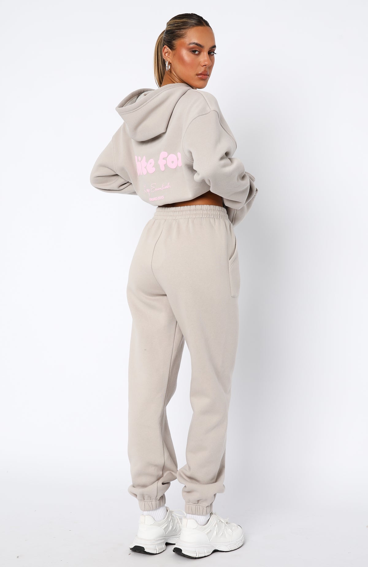 Era 8 Sweatpants Mooncake | White Fox Boutique US