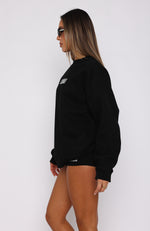 Run The World Oversized Sweater Black