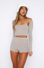 One I Want Knitted Shorts Taupe