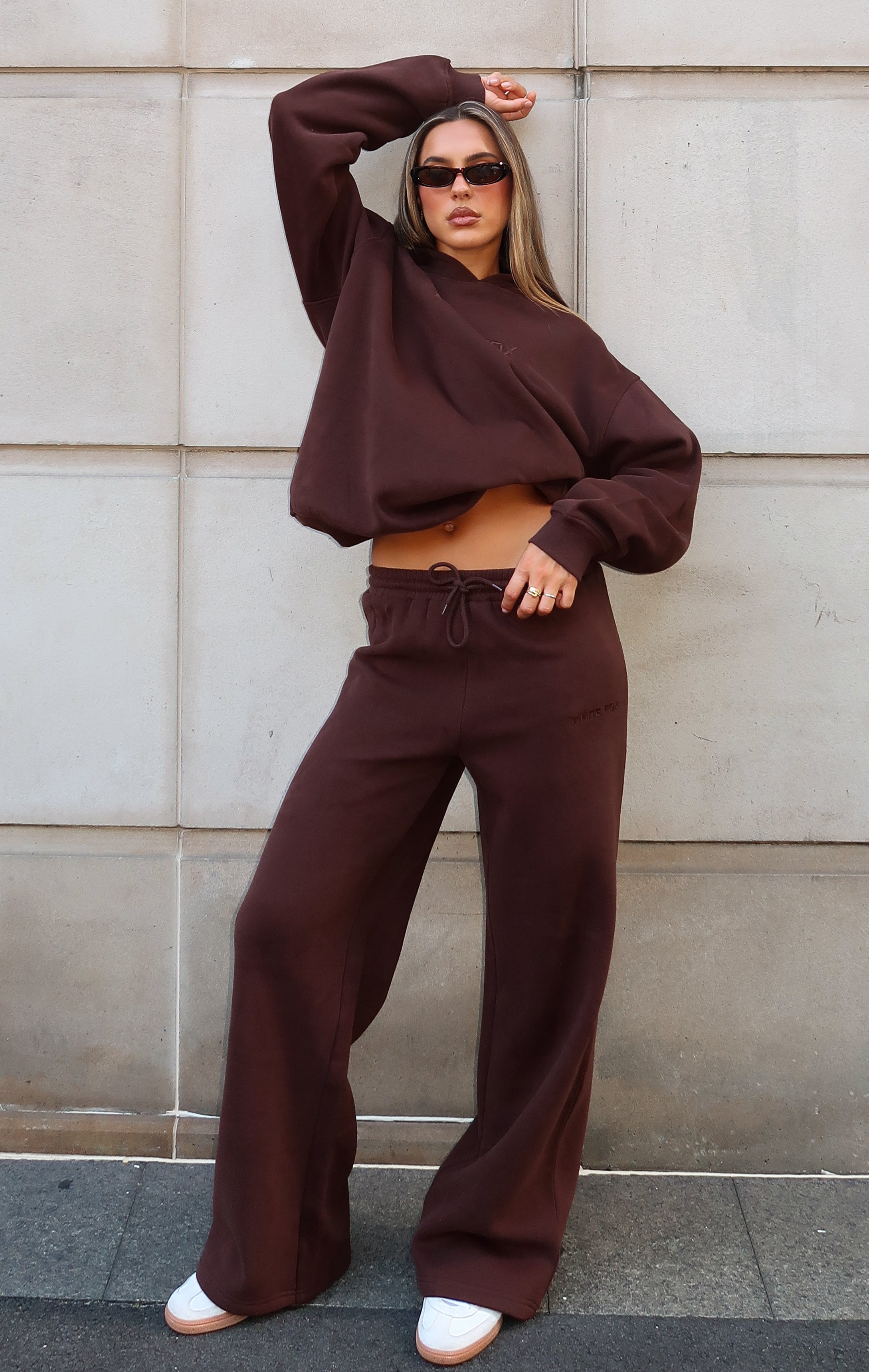 Stay Lifted Wide Leg Sweatpants Bitter Chocolate | White Fox