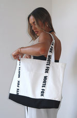 Queen Energy Tote Bag Off White/Black