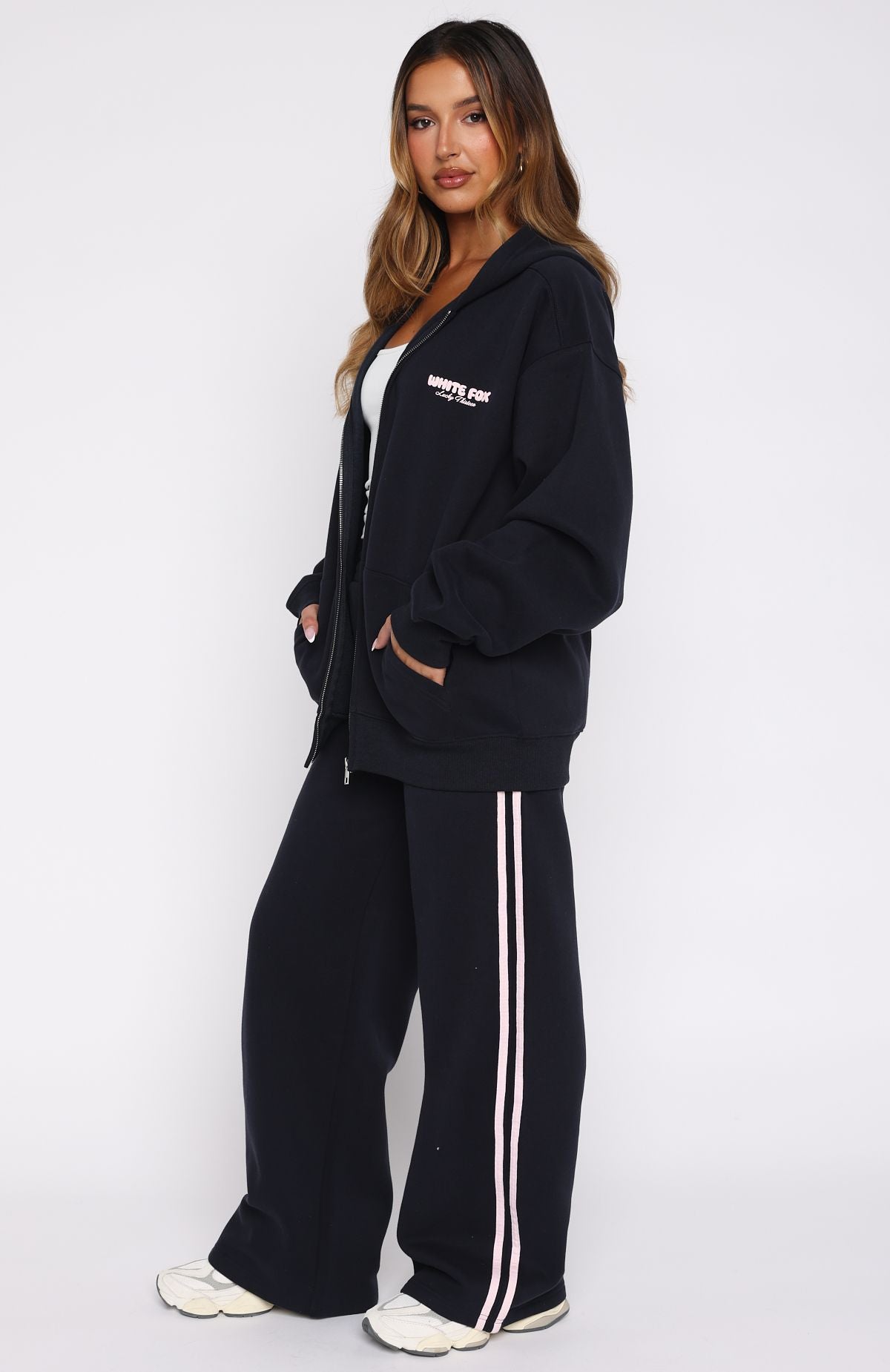 パンツ always long boardies - navy/white Lucky Thirteen Charise Wide Leg Sweatpants Navy | White Fox