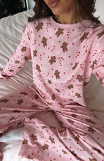 Staying Snug Long Sleeve Pyjama Set Pink Gingerbread