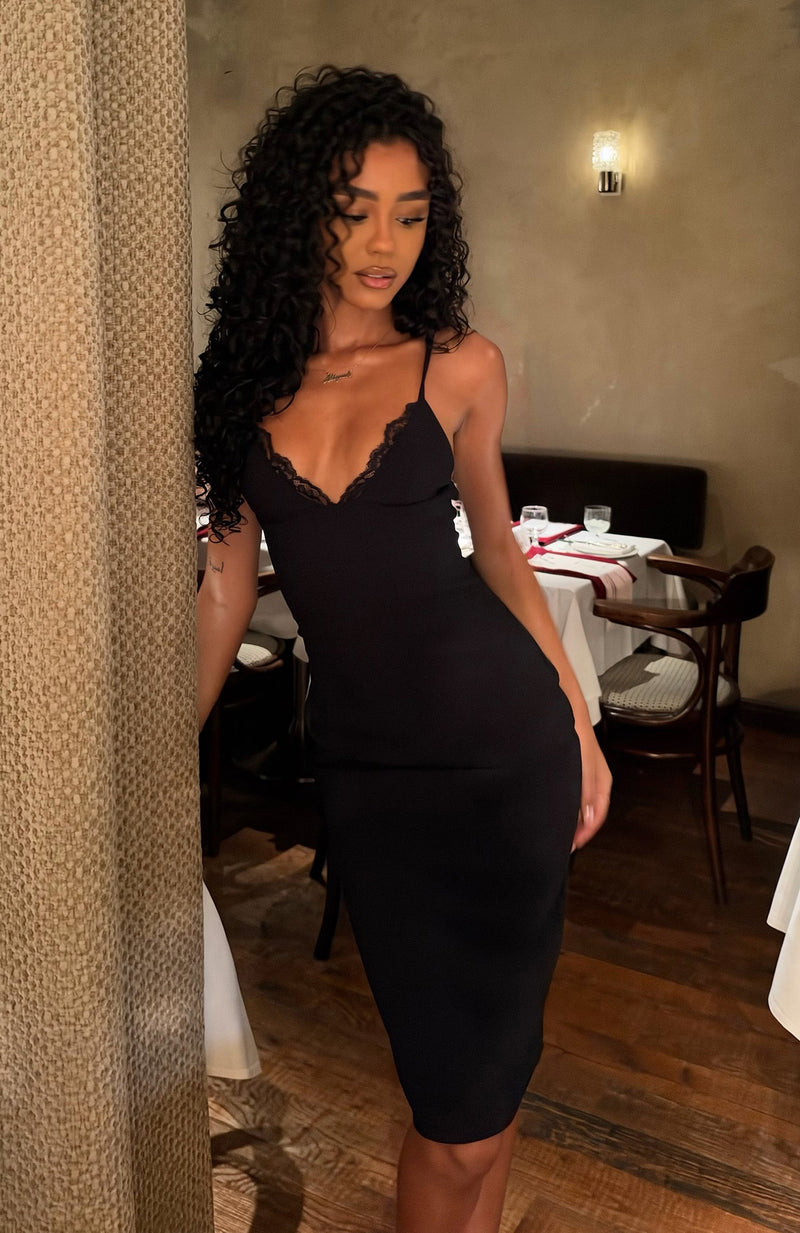 Showing It Off Midi Dress Black