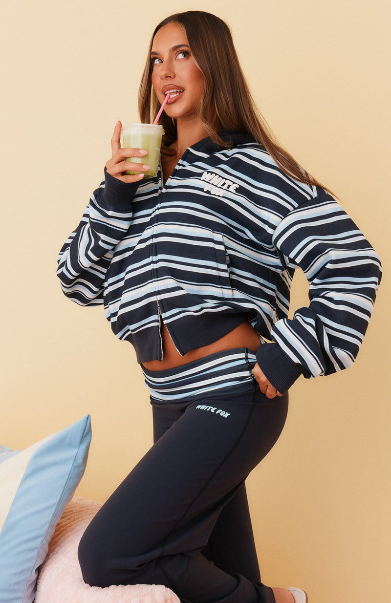 On Cloud Nineteen Cassidy Boxy Zip Front Hoodie Navy/Blue Stripe