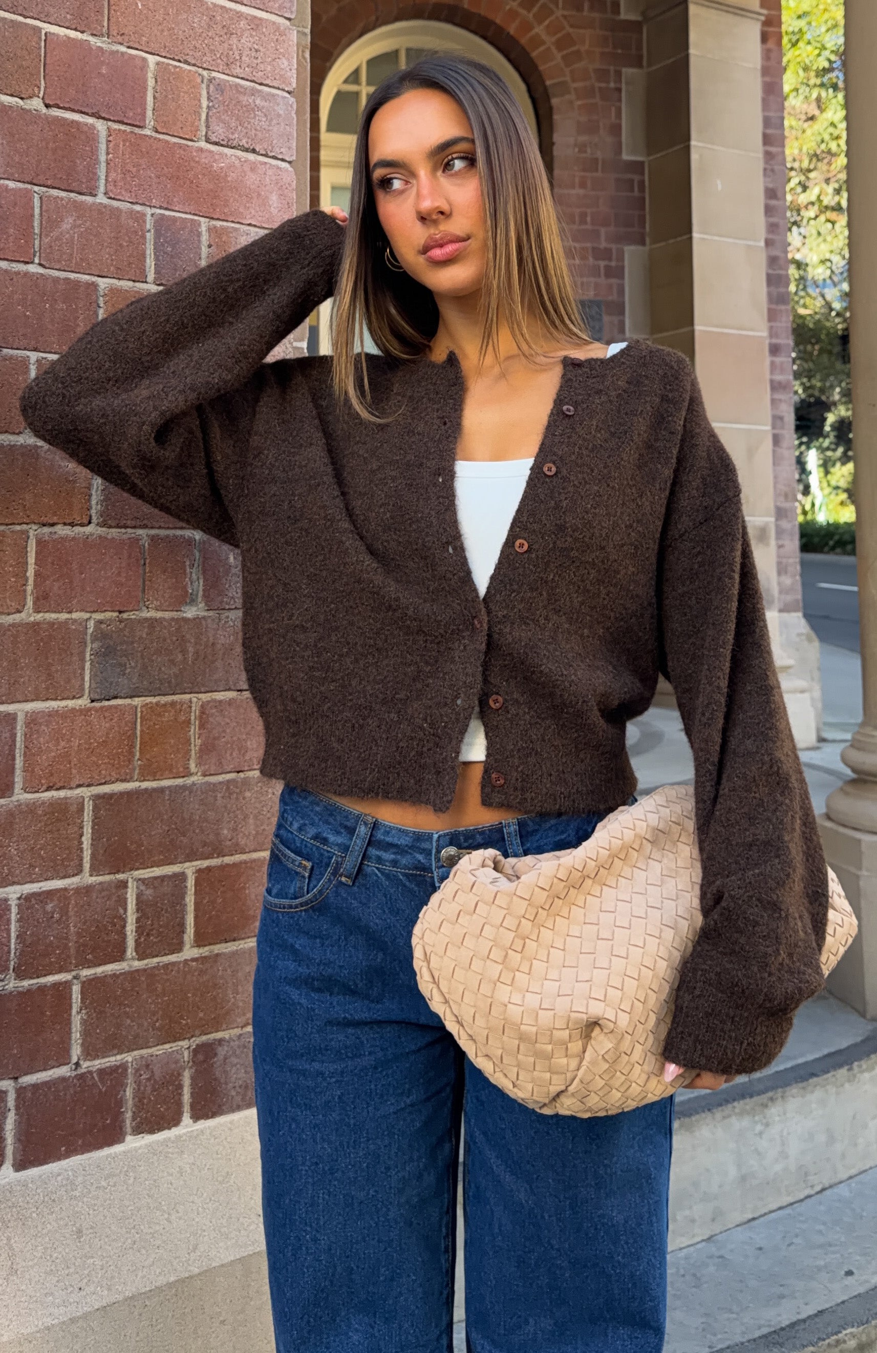 91155 ブラック＆ホワイト　セーター　ブラウン　M Warm Whispers Knit Cardigan Chocolate | White Fox Boutique US