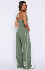 新品 24ss FCRB TRAINING TRACK PANTS カーキ S Can't Help The Feeling Track Pants Khaki | White Fox Boutique US