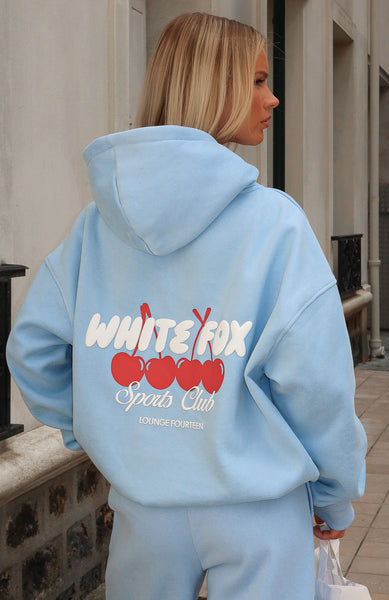 white-fox-club-14-cassie-boxy-