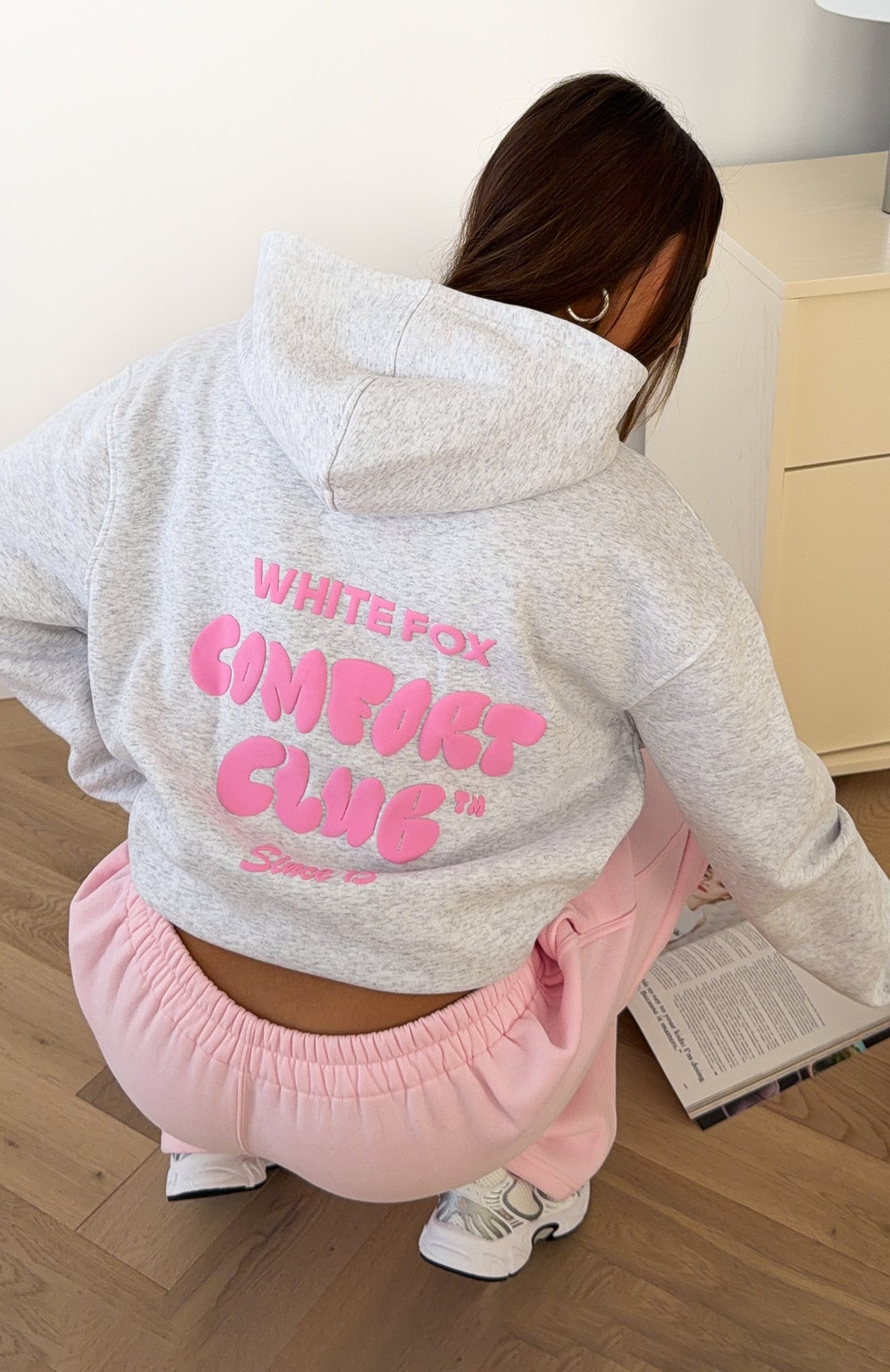 HOODIE SETミンホ　ファンミ　Our movie　フーディー 新品未開封 Comfort Club Oversized Hoodie Mist | White Fox Boutique US