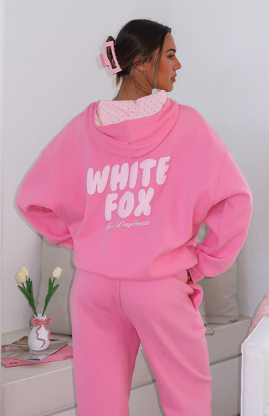 white-fox-daydreamers-nadia-