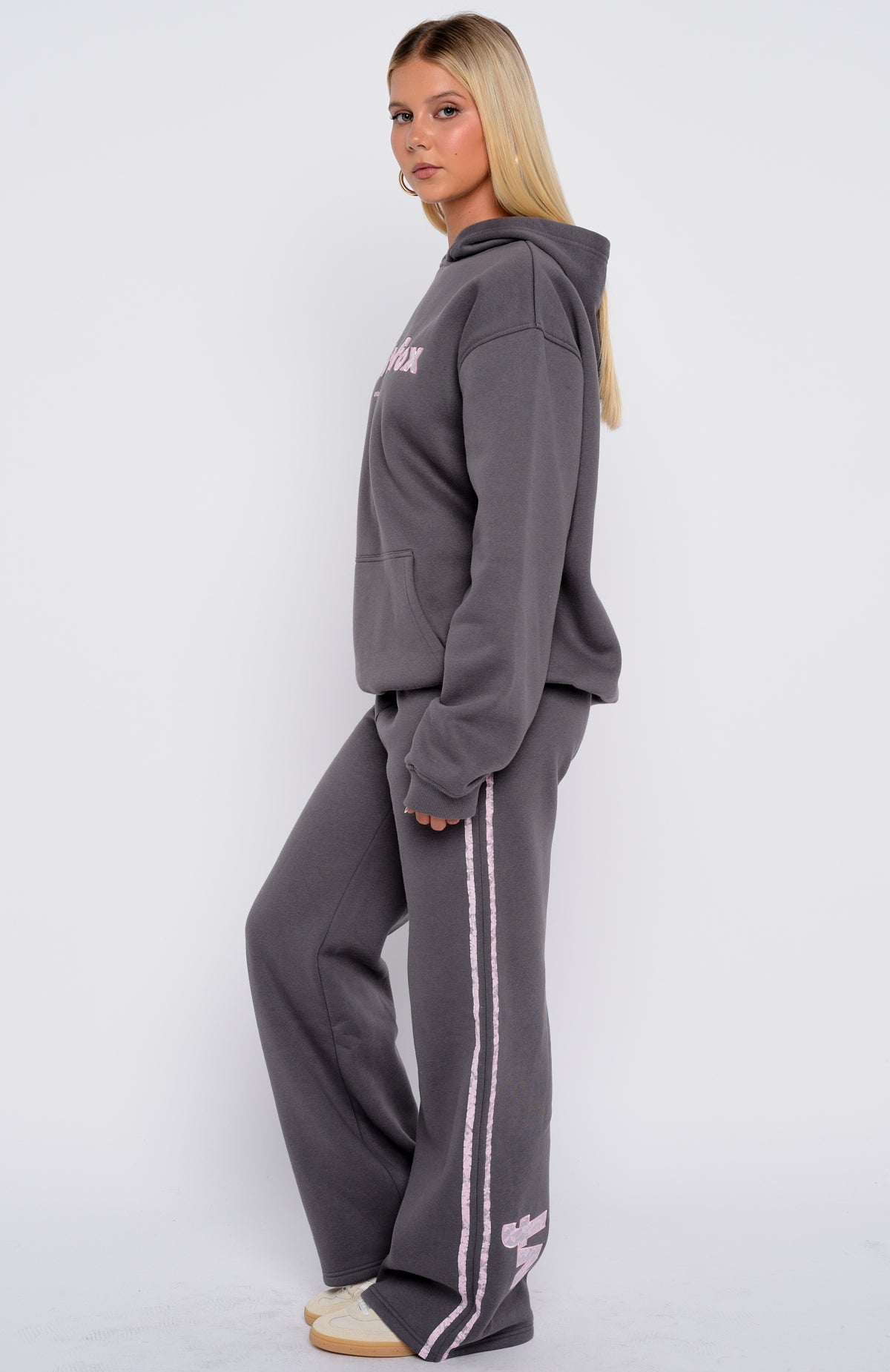 Gave You Everything Wide Leg Sweatpants Volcanic | White Fox