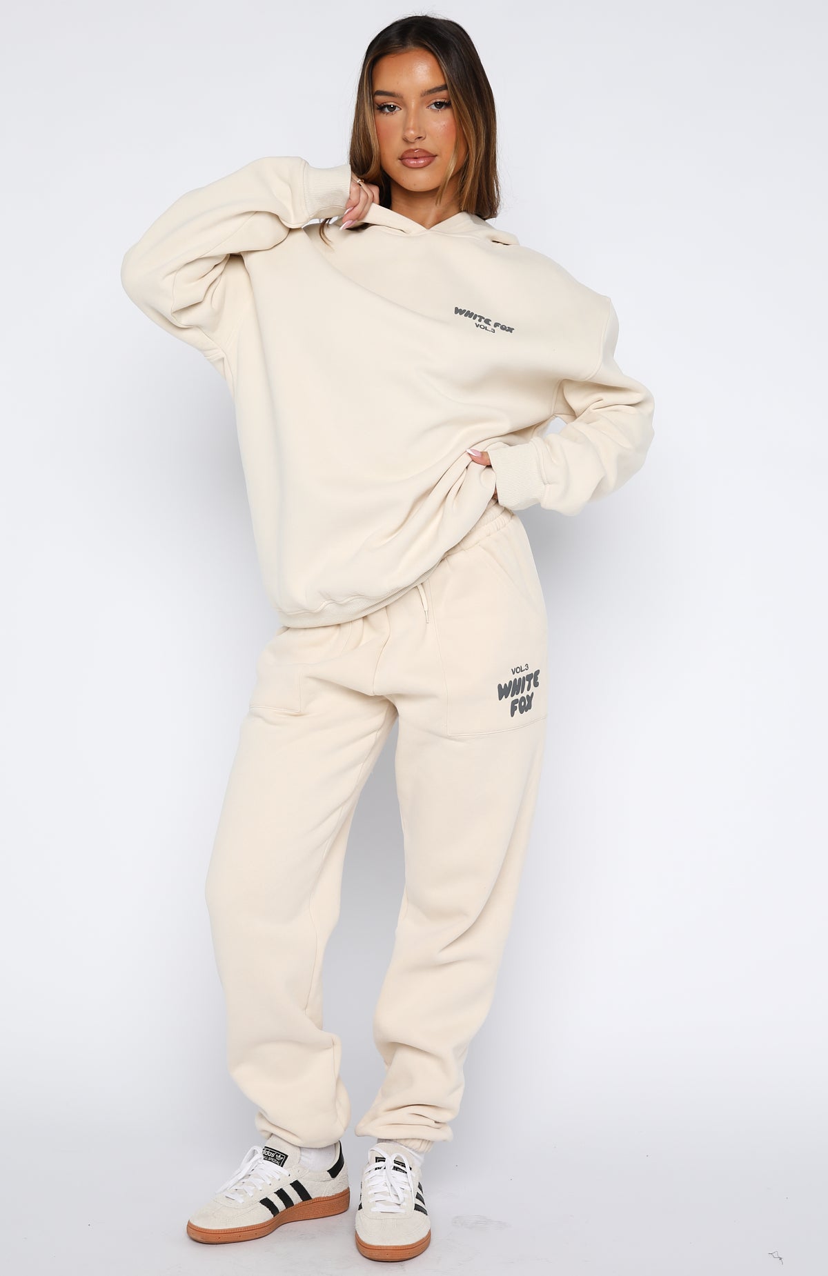 Offstage Sweatpants Pebble | White Fox Boutique US