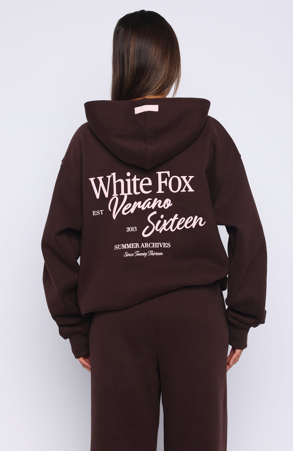 ワイ・スポ　　セミダブルブラウン Verano Sixteen Lilia Oversized Hoodie Chocolate | White Fox