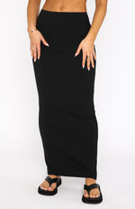 Walk Behind Me Ribbed Maxi Skirt Black